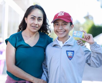 León impulsa la educación con inversión histórica