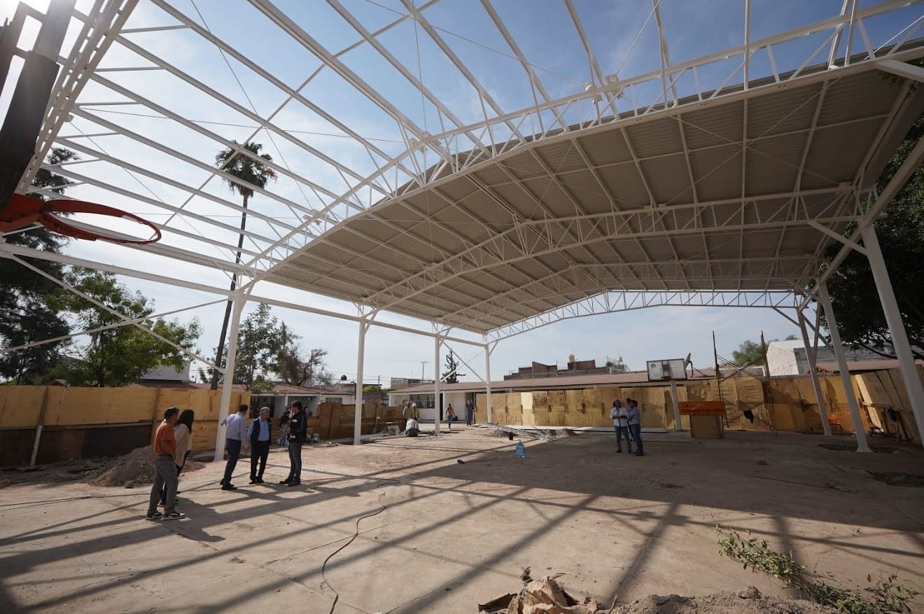 Participación ciudadana mejora espacios escolares