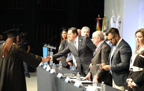 UVEG gradúa a más de 2,300 estudiantes